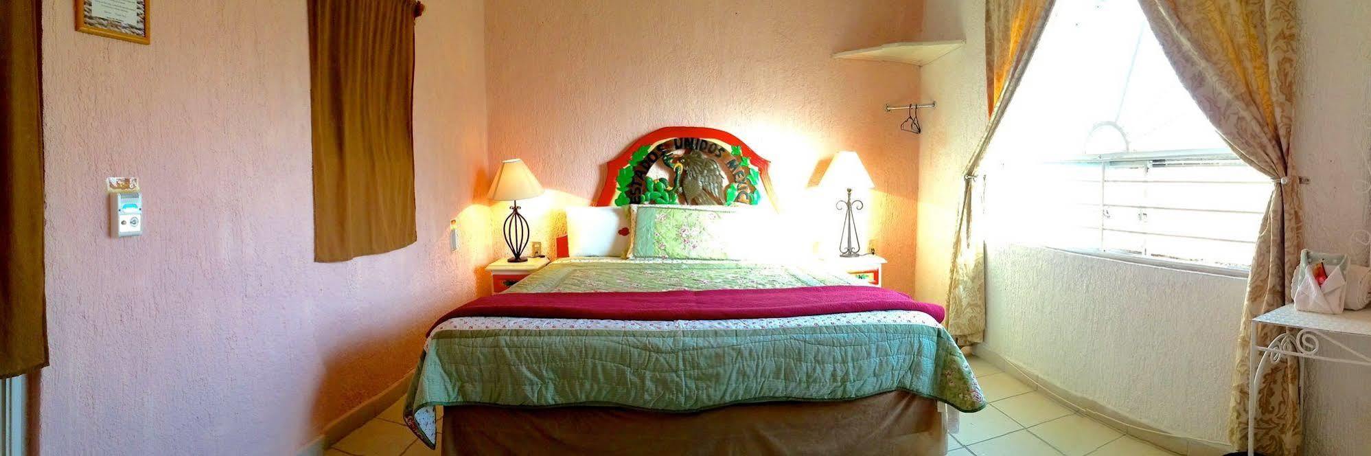 טונאלה Hotel Mi Pueblito מראה חיצוני תמונה