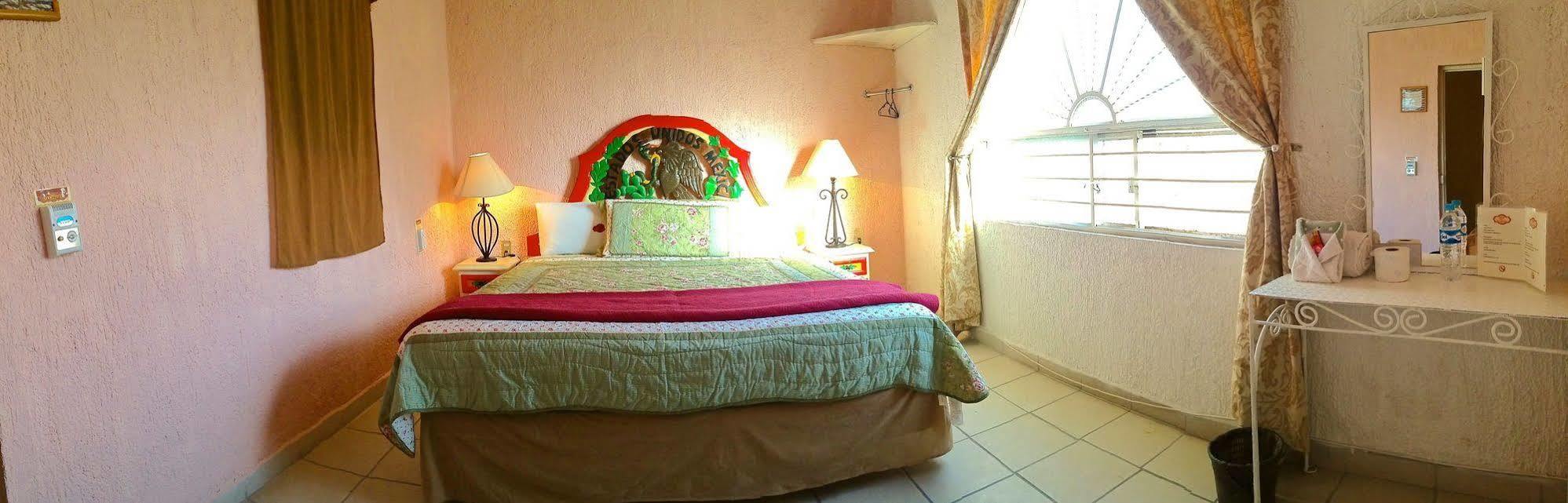 טונאלה Hotel Mi Pueblito מראה חיצוני תמונה