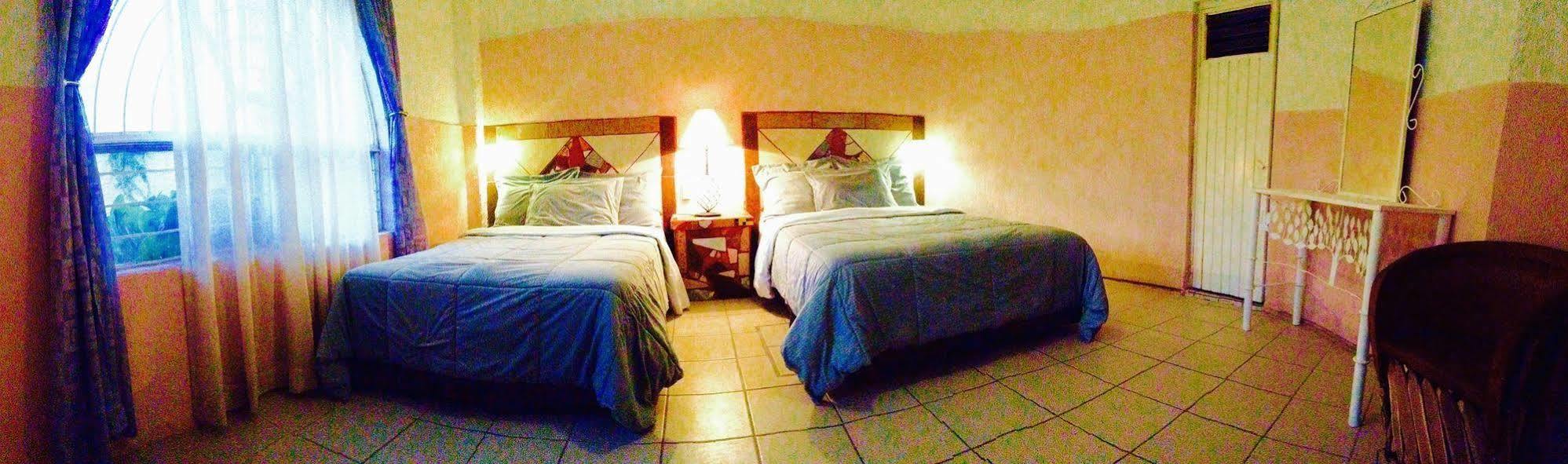 טונאלה Hotel Mi Pueblito מראה חיצוני תמונה